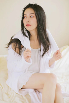 黄杏秀女儿